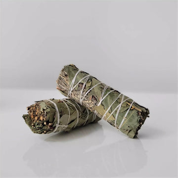 Bâtonnets d'eucalyptus et de sauge bleu