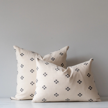 Maison Leva | Housse de coussin Charcoal Dot